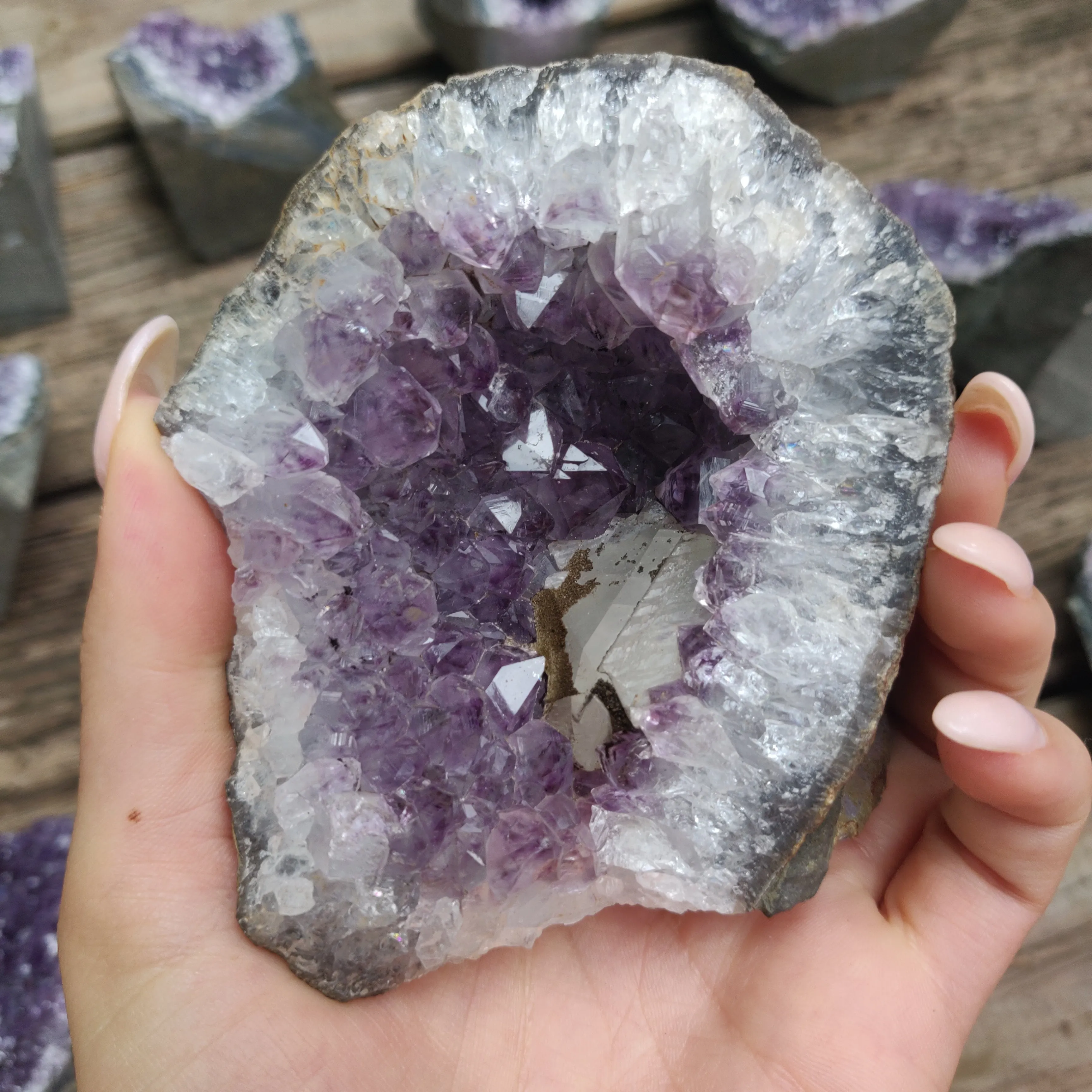 Amethyst Geode Free Form, Cut Base (#25)