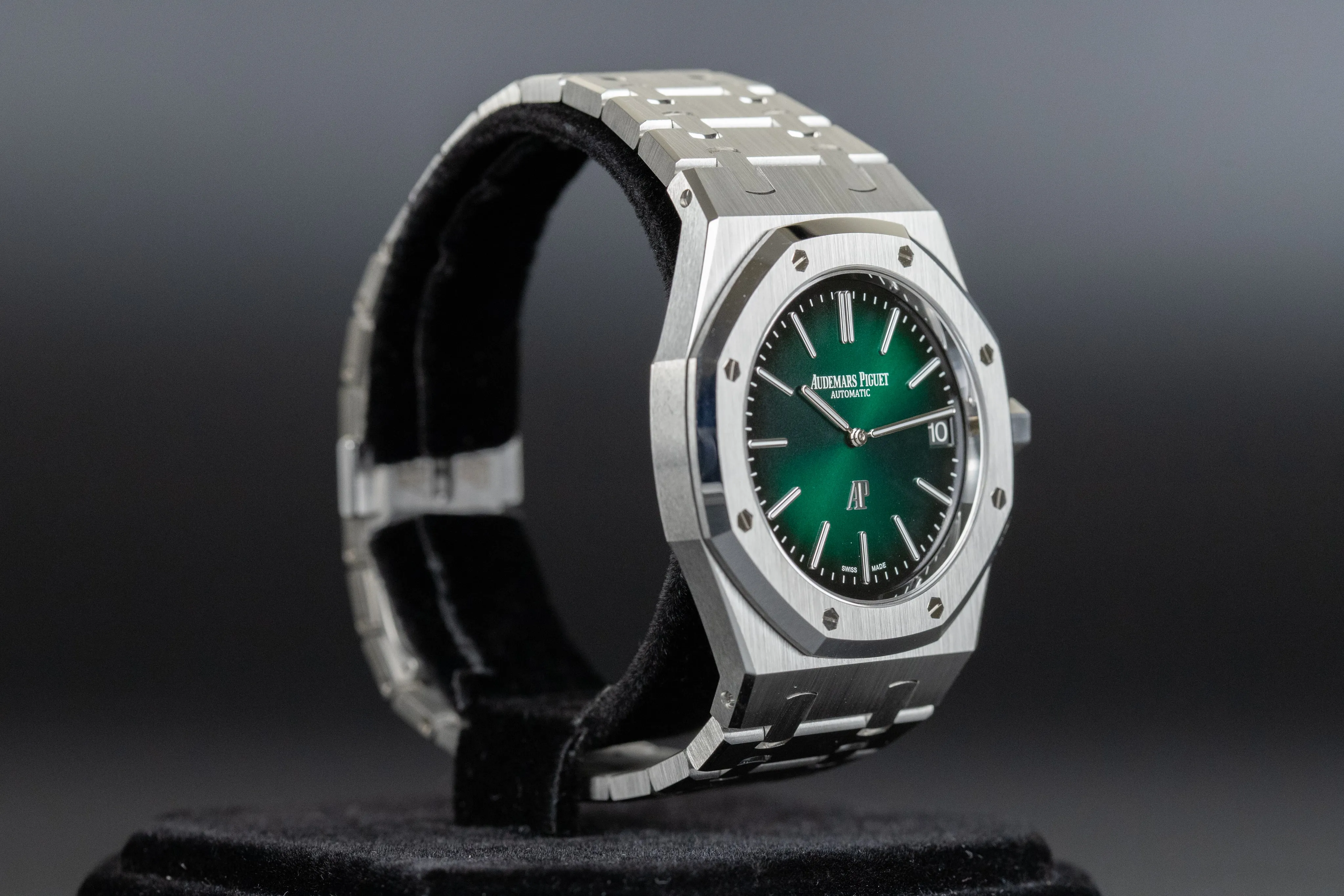 Audemars Piguet<br>15202PT Royal Oak Jumbo Green Dial