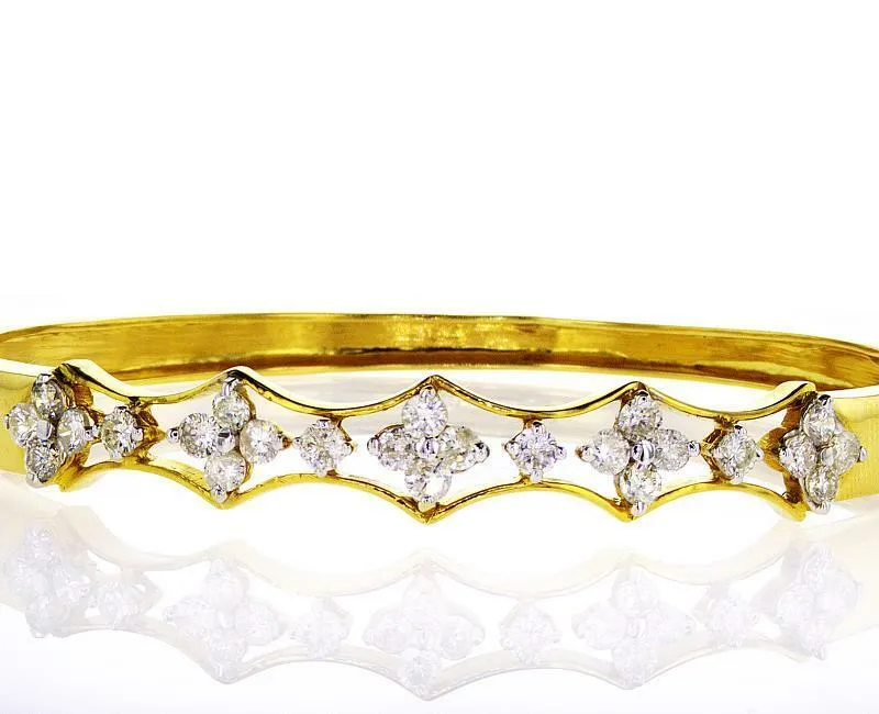 Diamond Bracelet 18K Yellow Gold Natural Round Cut 1.75 CTW Bangle Style