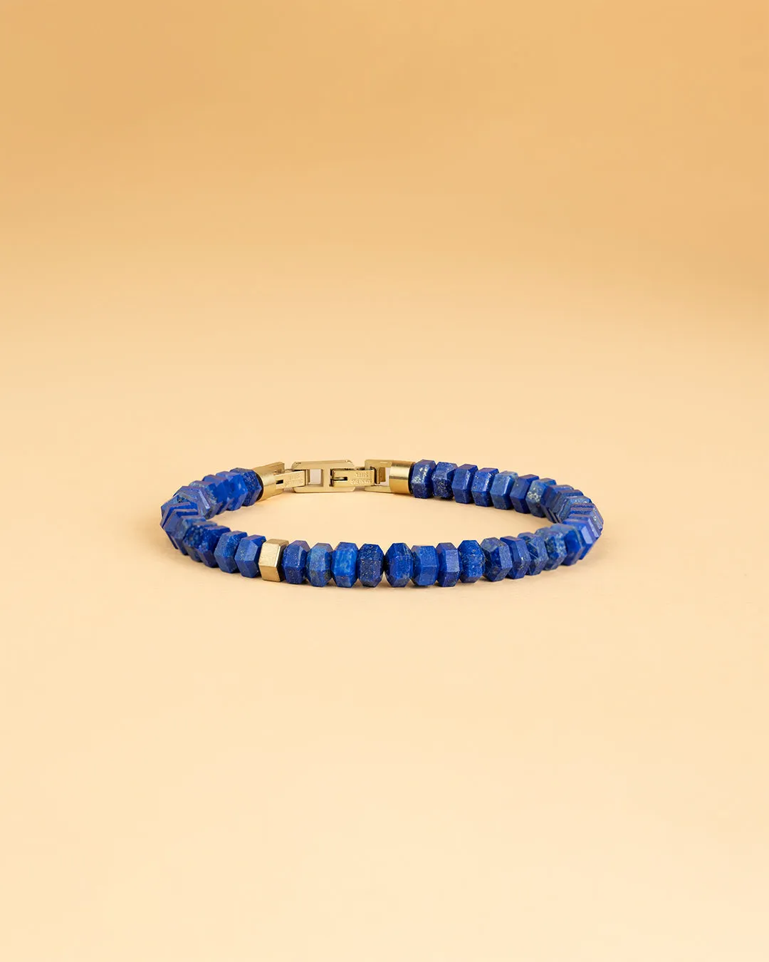 Exclusive bracelet with hand-cut Lapis Lazuli stone and 18k gold plating