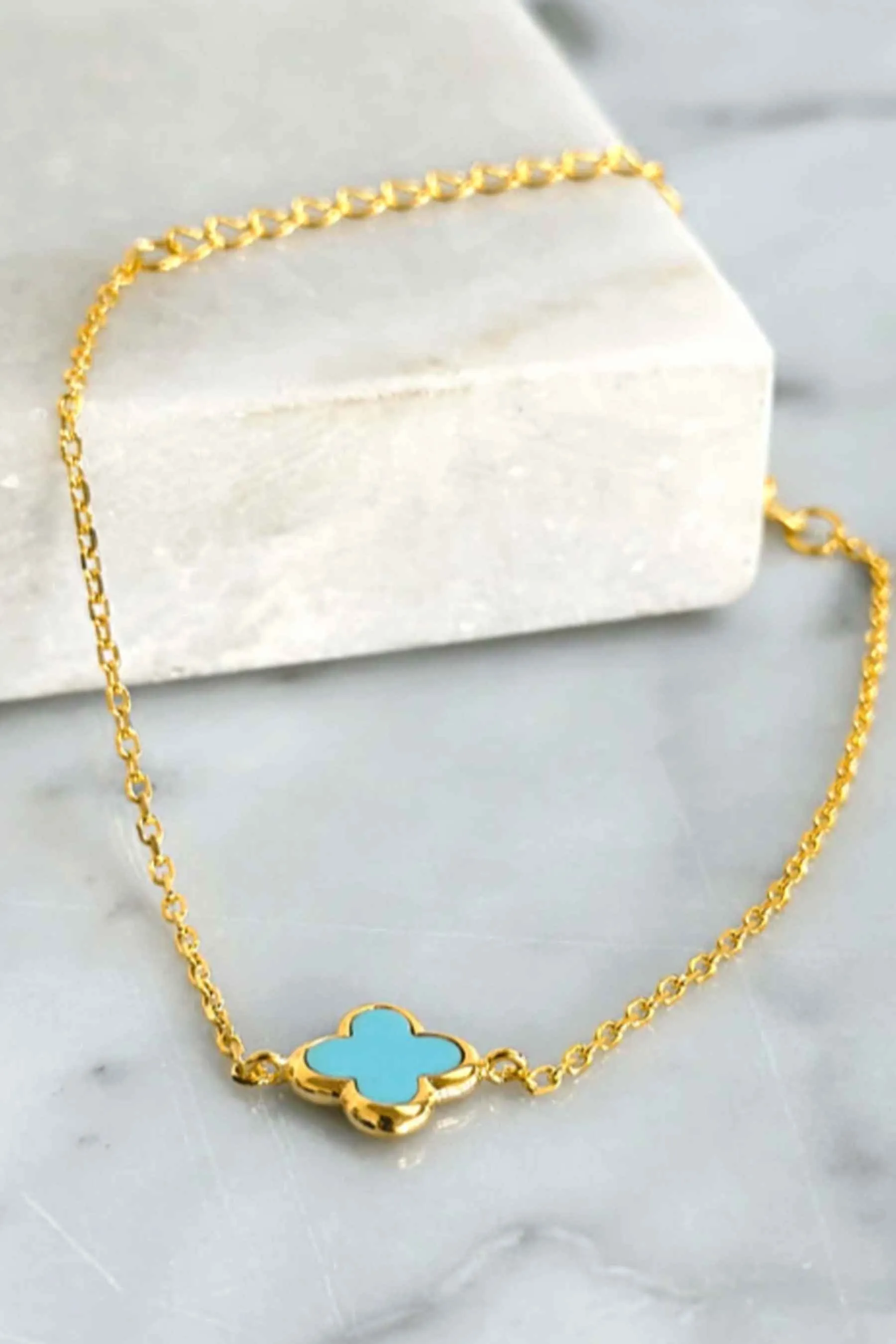 Gold Bracelet with Turquoise Smooth Clover