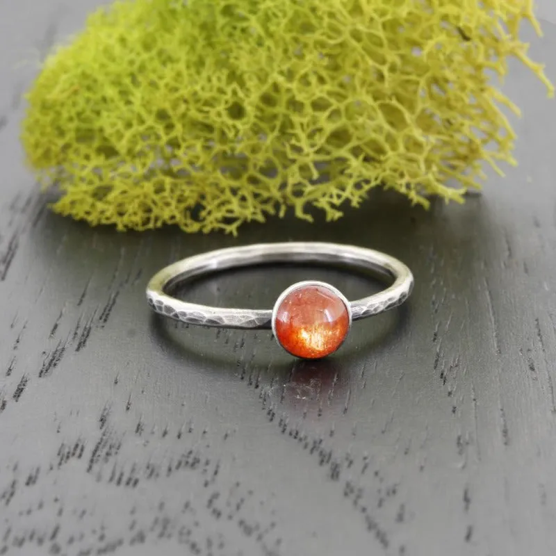 Hammered Silver Sunstone Ring - PLUMERIA