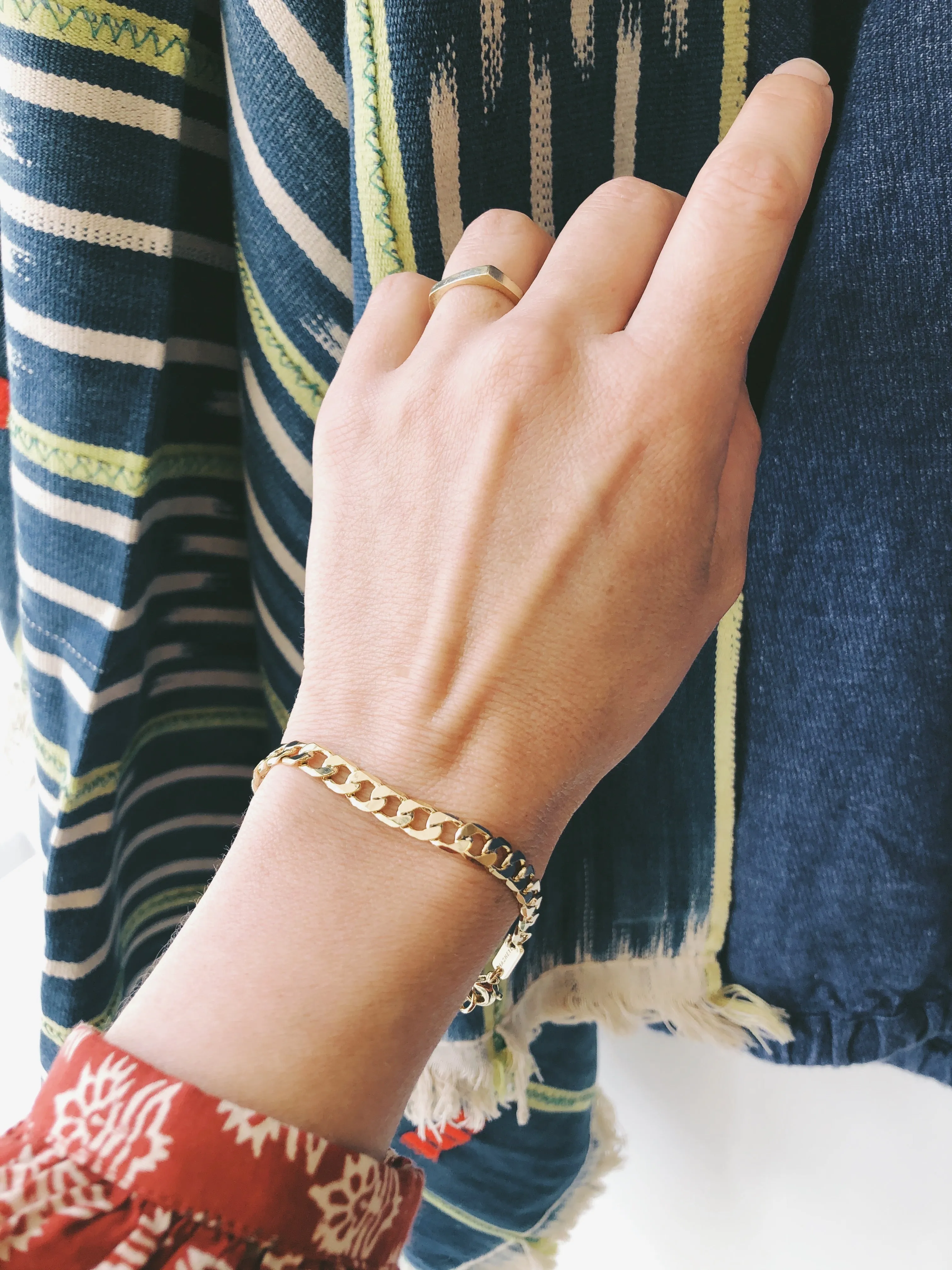 Large Curb Chain Bracelet in Gold