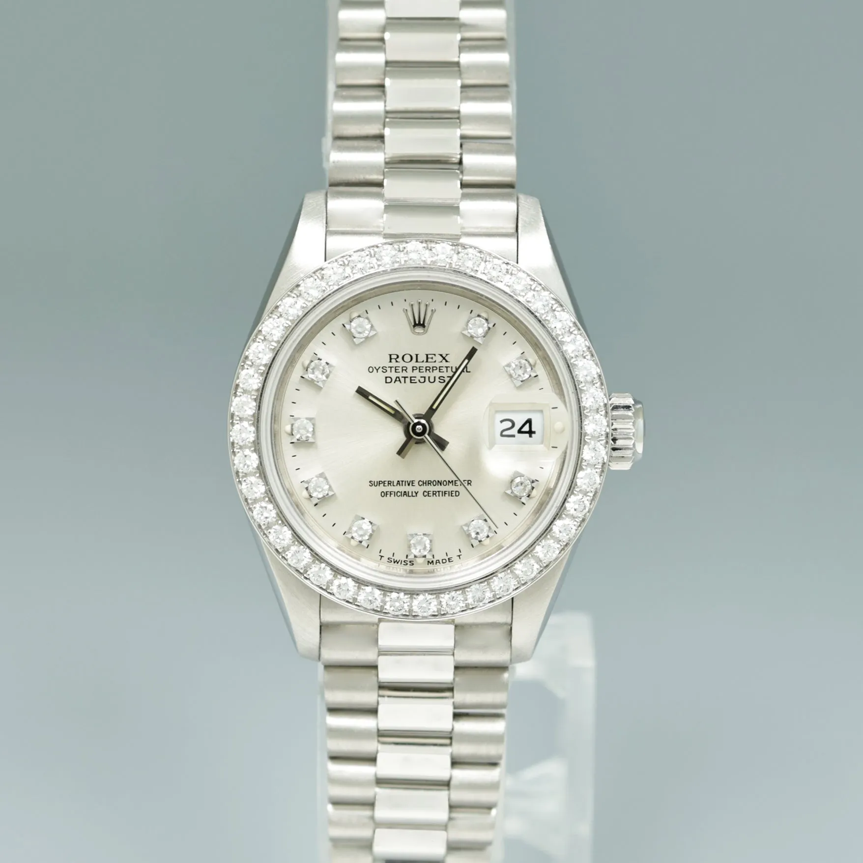 MINT Ladies Rolex DateJust 26 Platinum Diamond Bezel and Dial 69136 Watch Box