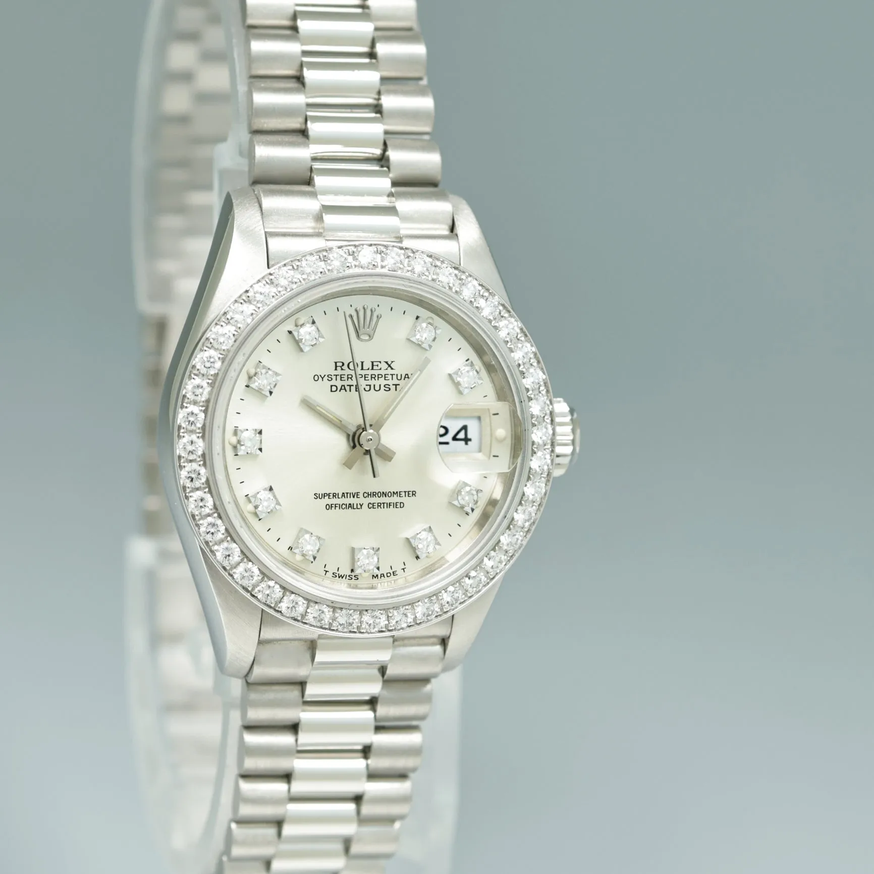 MINT Ladies Rolex DateJust 26 Platinum Diamond Bezel and Dial 69136 Watch Box