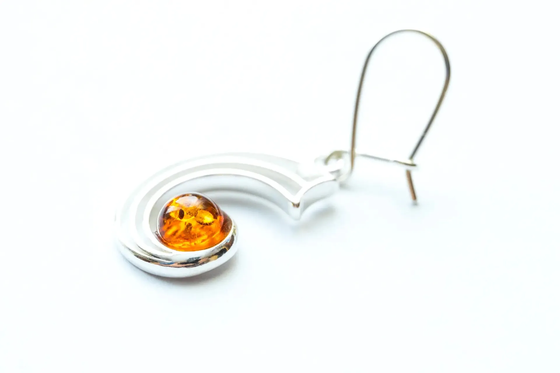 Modern Amber Orbit Earrings - Lightweight Drop Earrings with Baltic Amber Stone