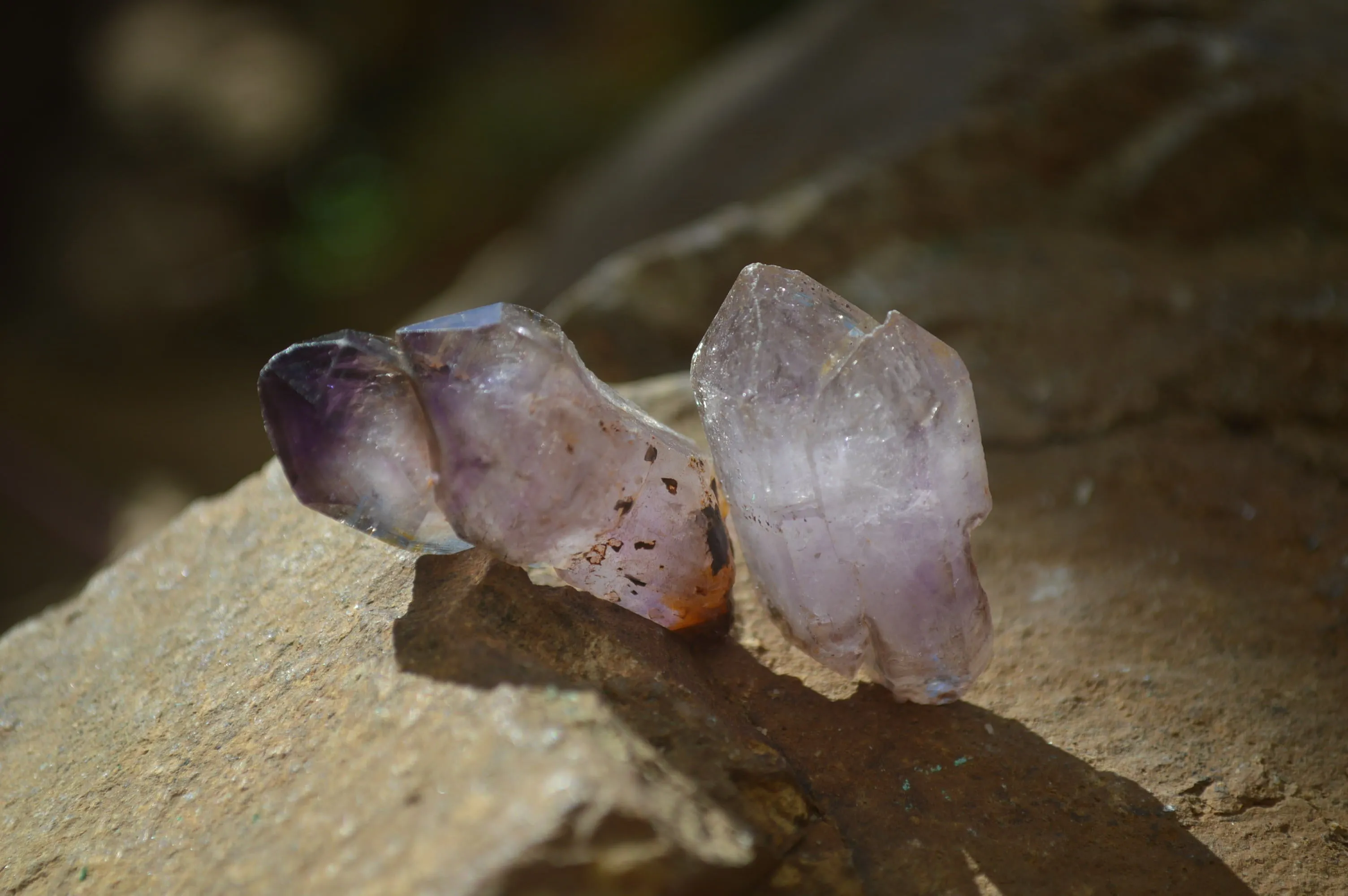 Natural Smokey Window Amethyst Crystals x 0.9 Kg Lot From Chiredzi, Zimbabwe