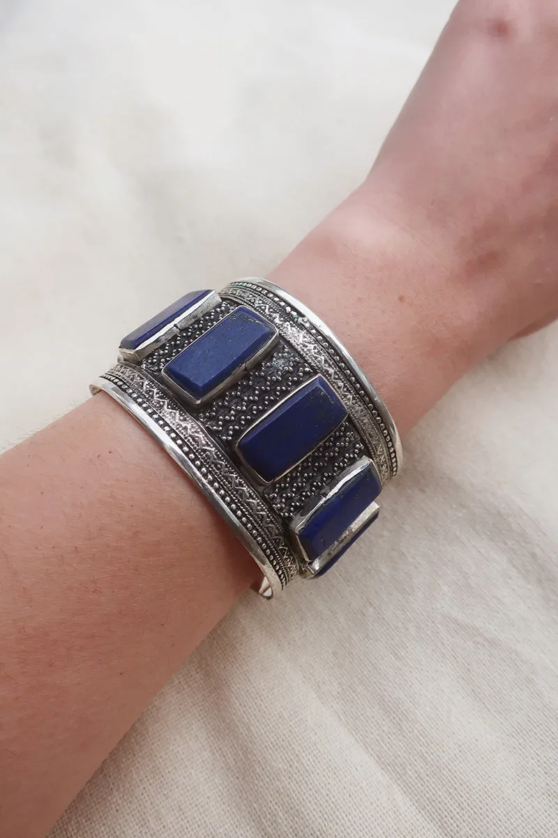 Turkish Silver Plated Brass Bangle with a Lapis Lazuli Sequence