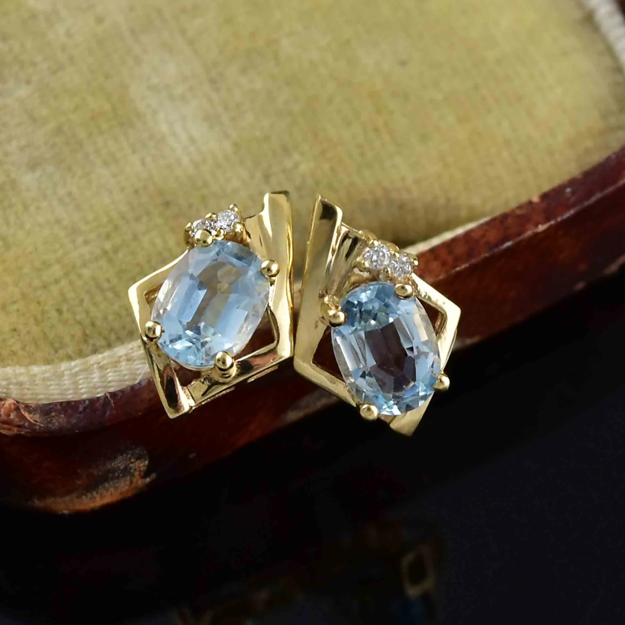 Vintage 14K Gold Aquamarine Diamond Stud Earrings