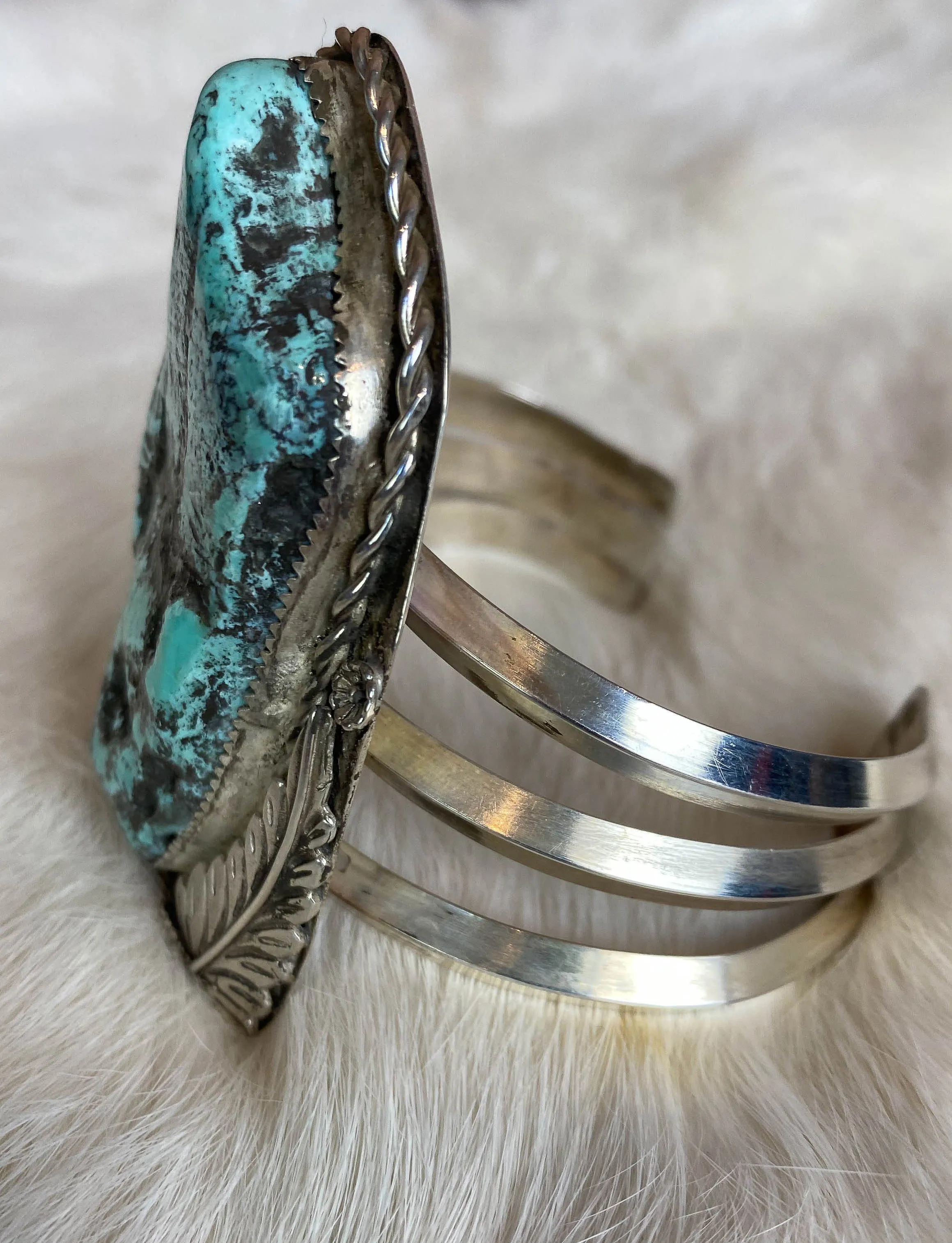 Vintage 70's Turquoise Cuff Bracelet Carico Lake Sterling Silver Stamped J&B Engraved Feather