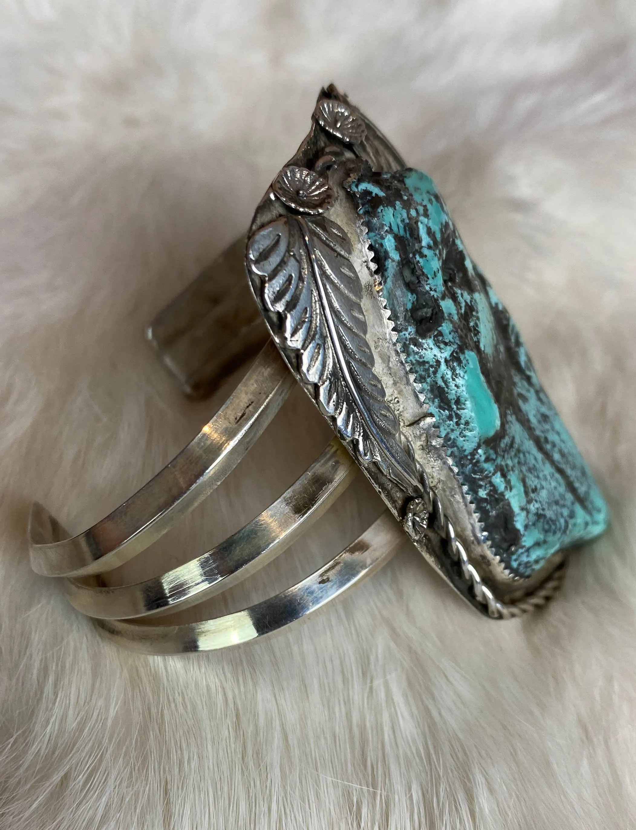 Vintage 70's Turquoise Cuff Bracelet Carico Lake Sterling Silver Stamped J&B Engraved Feather