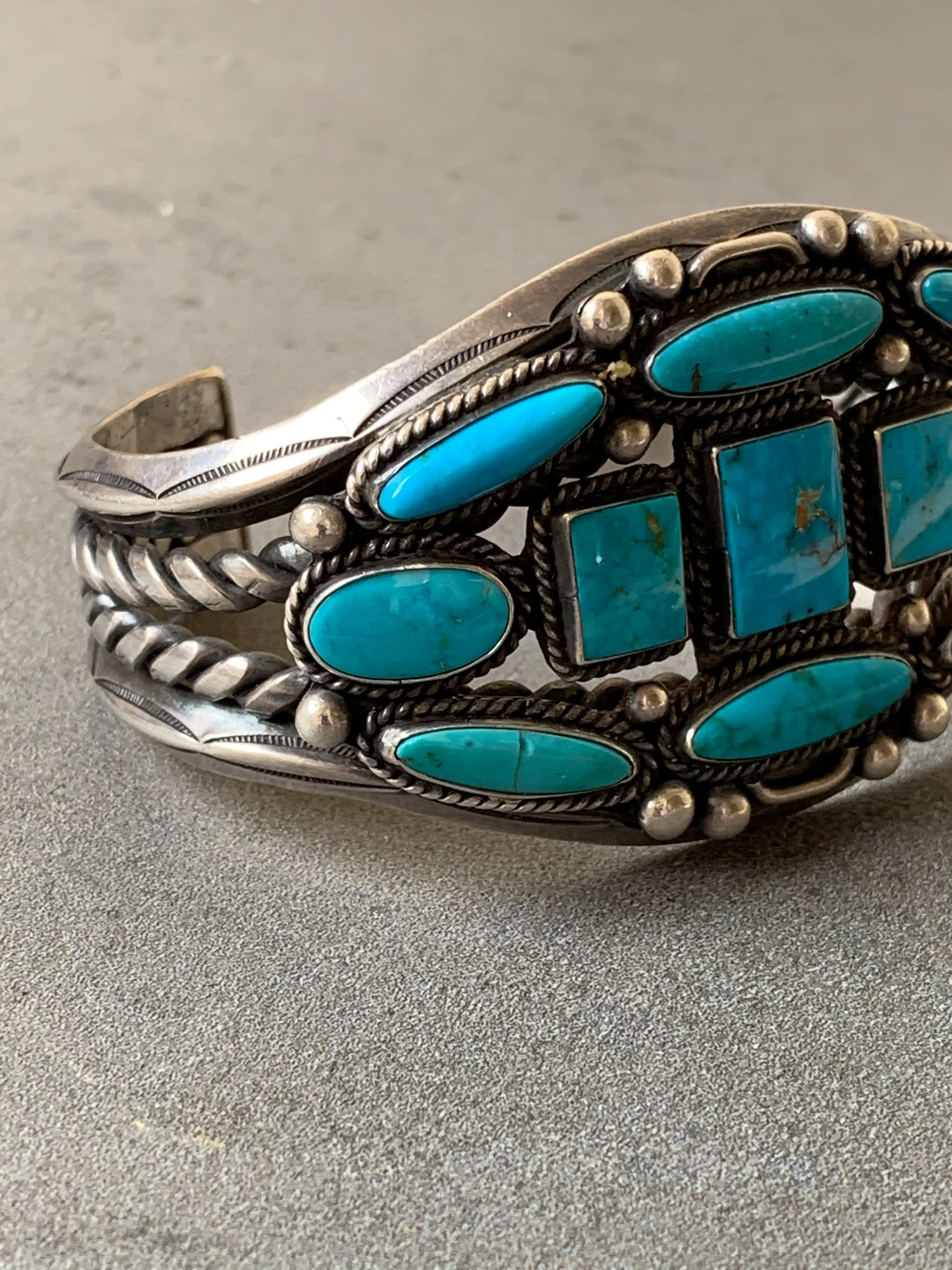 Vintage Navajo Blue Gem Turquoise Sterling Silver Cuff